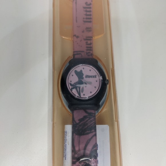 BNIB Vintage Disney SNAP watch - Featuring Bambi - Picture 3 of 6